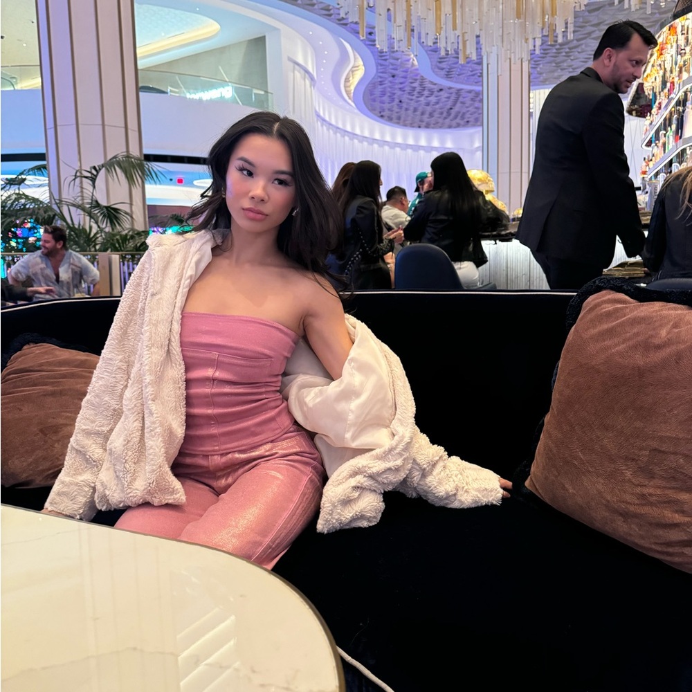 Meet your Posher, Emily ann